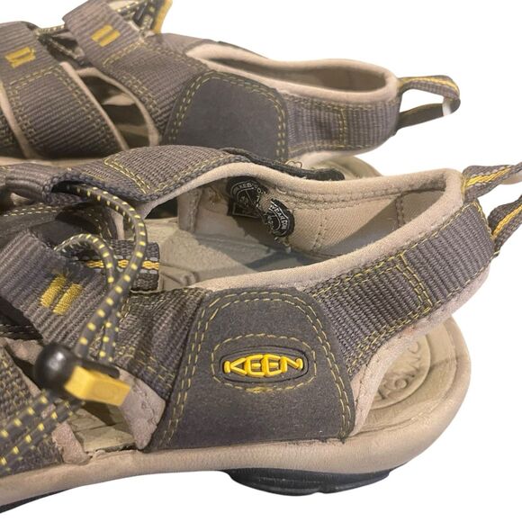 Size 10 - Keen Men\'s Newport H2 Sandals Gray/green main image 4